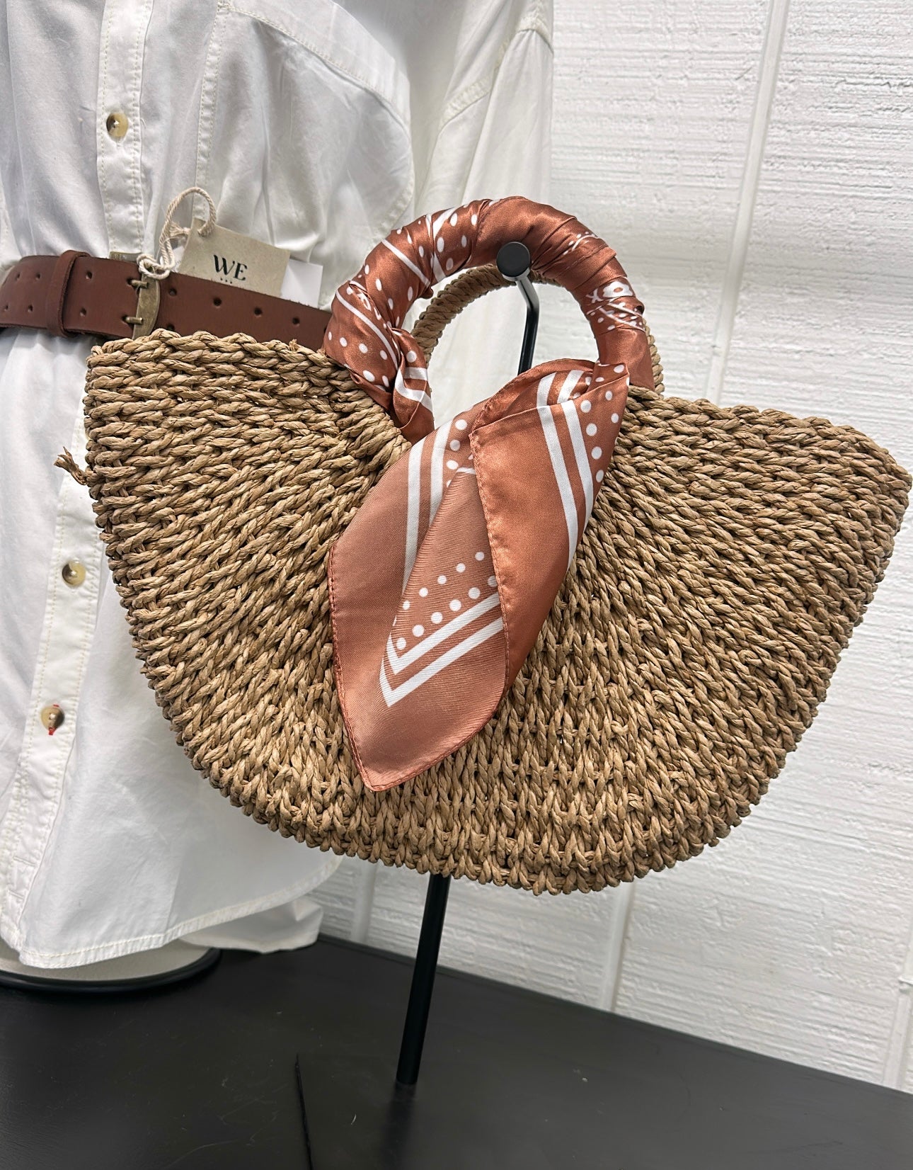 Wicker hand bag