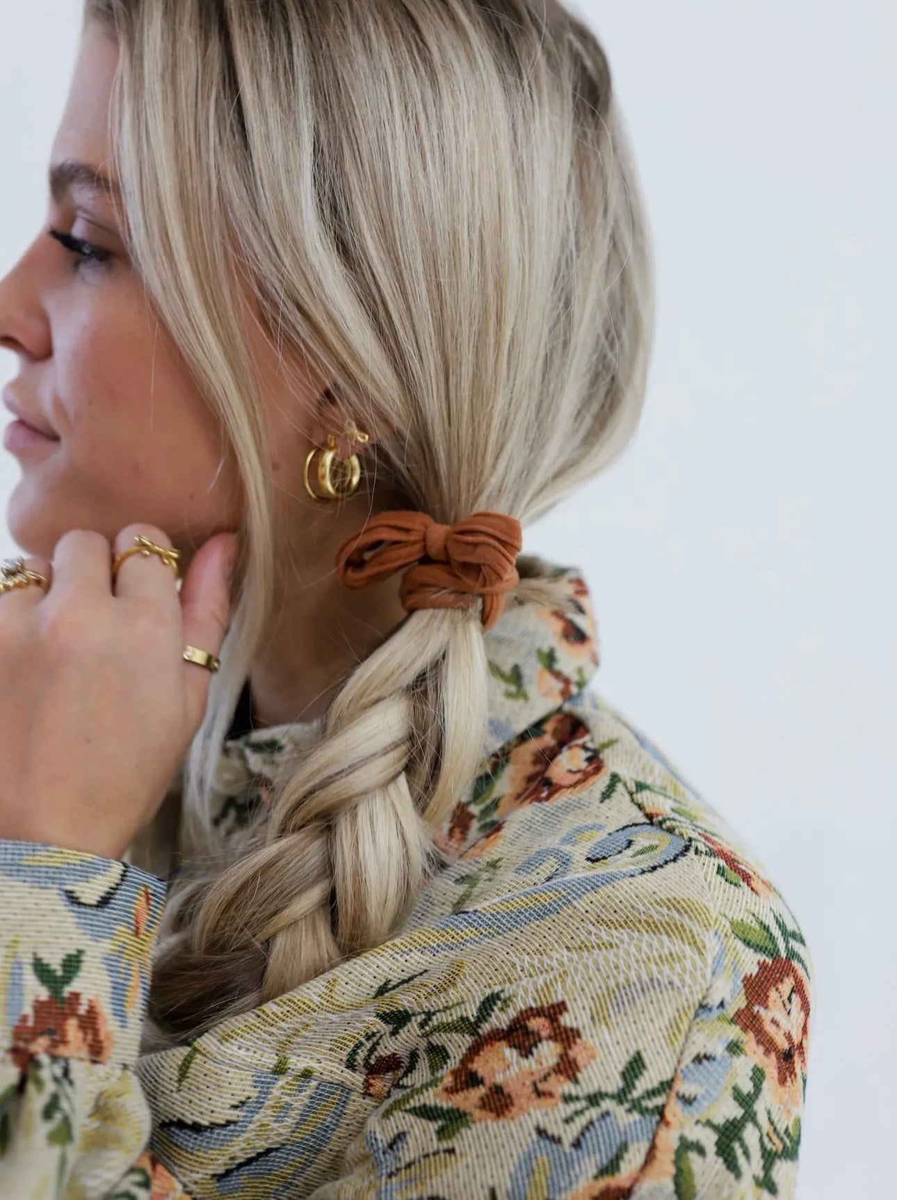 Kaxi bow ponytails