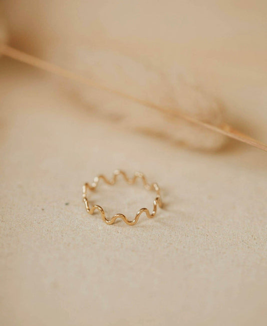 Squiggle Ring Gold
