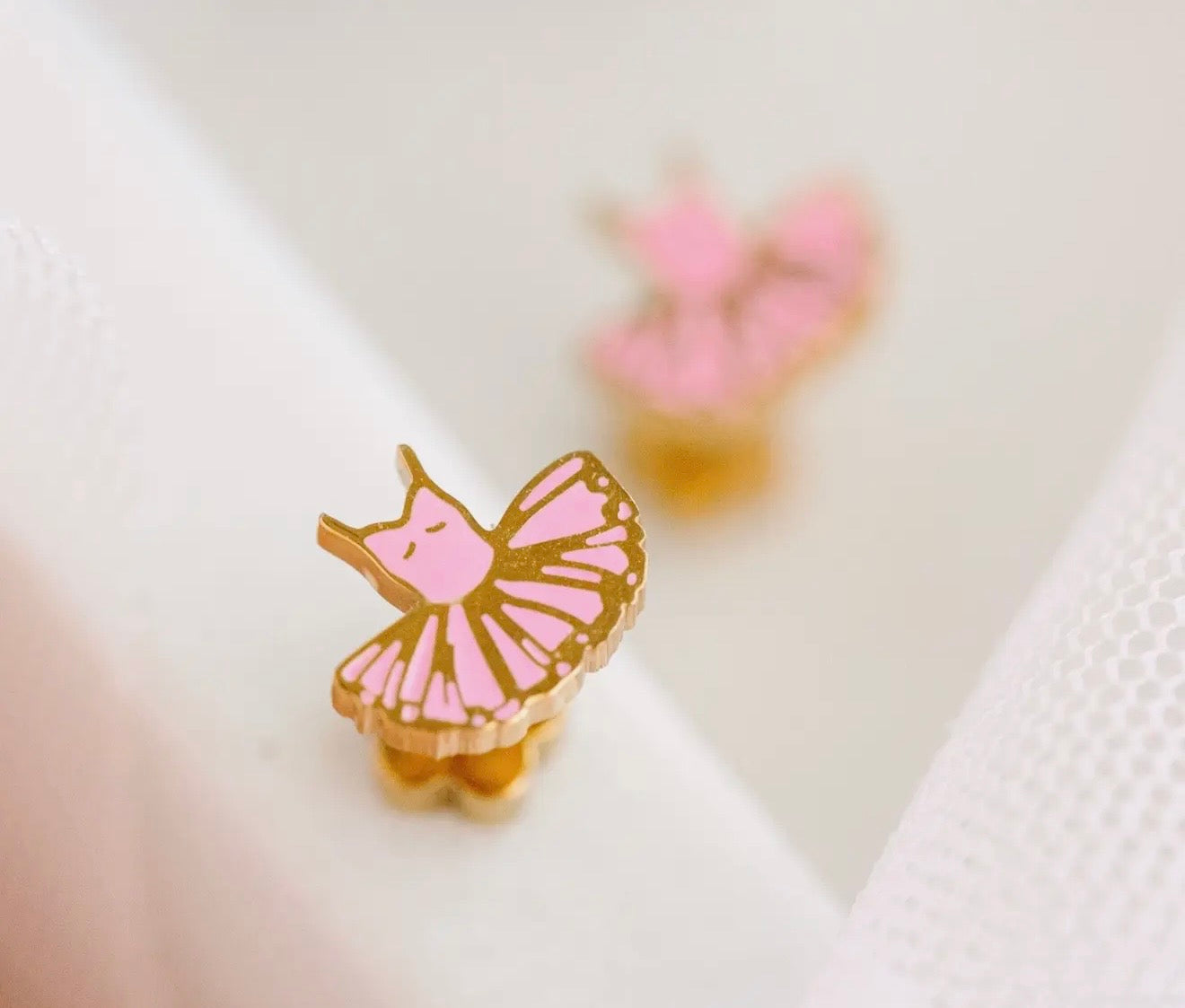Flat back earrings