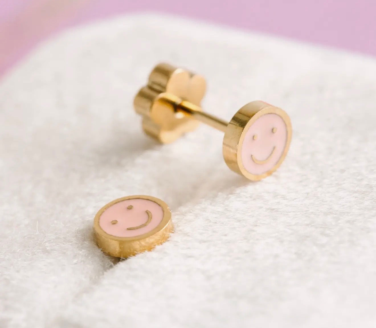 Flat back earrings