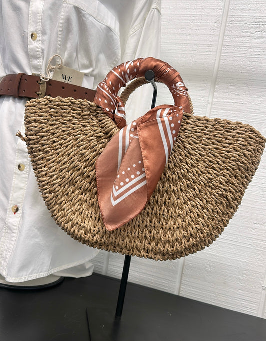 Wicker hand bag