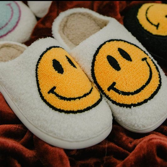 Smiley face slippers White